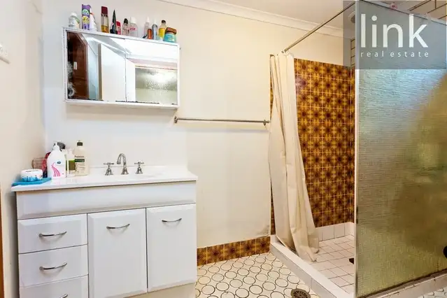 Seventh view of Homely unit listing, 2/519 Schubach Street, East Albury NSW 2640