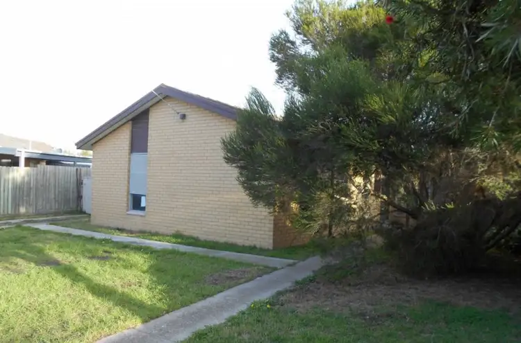 10 Schmitt Court, Whittington VIC 3219