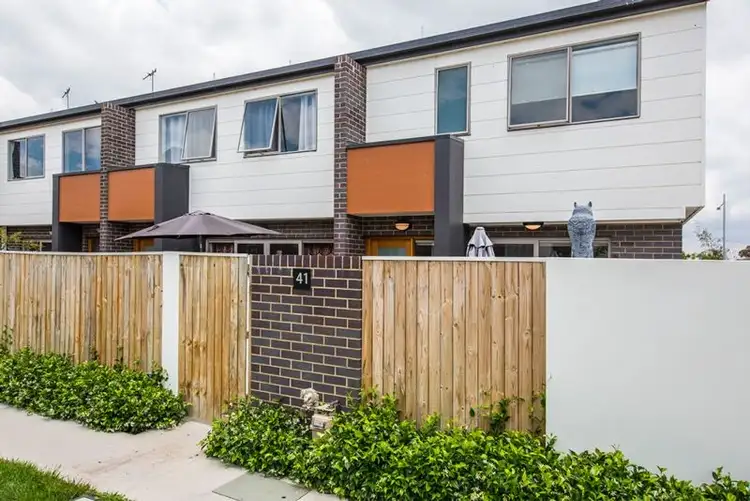 41/8 Henry Kendall Street, Franklin ACT 2913