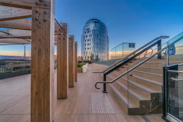 Fifth view of Homely apartment listing, ../555 St Kilda Road, Melbourne VIC 3004