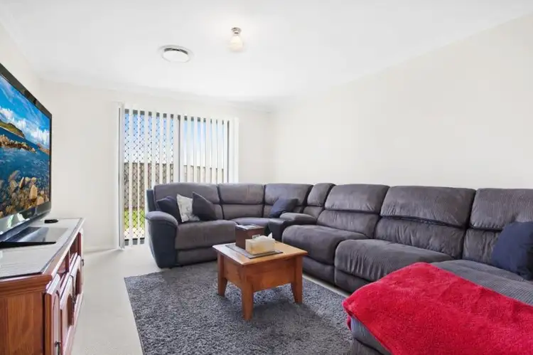 Second view of Homely house listing, 41 Cockatoo Ridge, Aberglasslyn NSW 2320