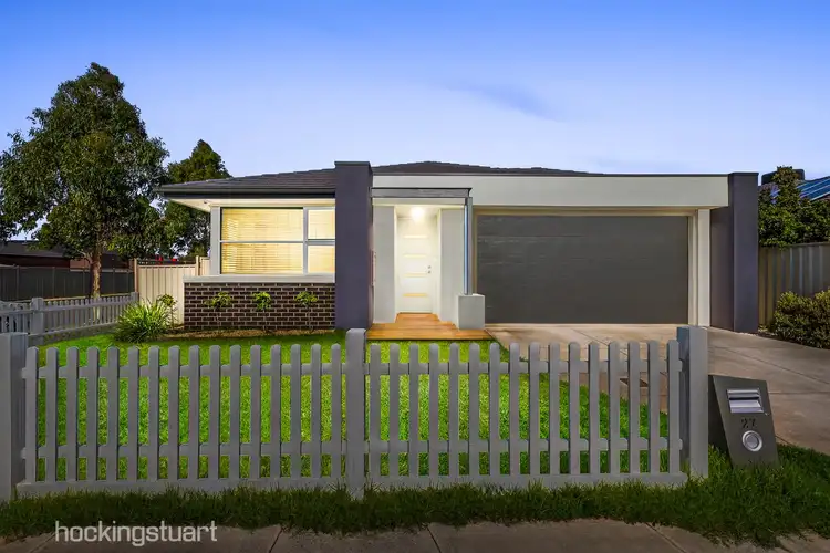 27 Savanna Parade, Truganina VIC 3029