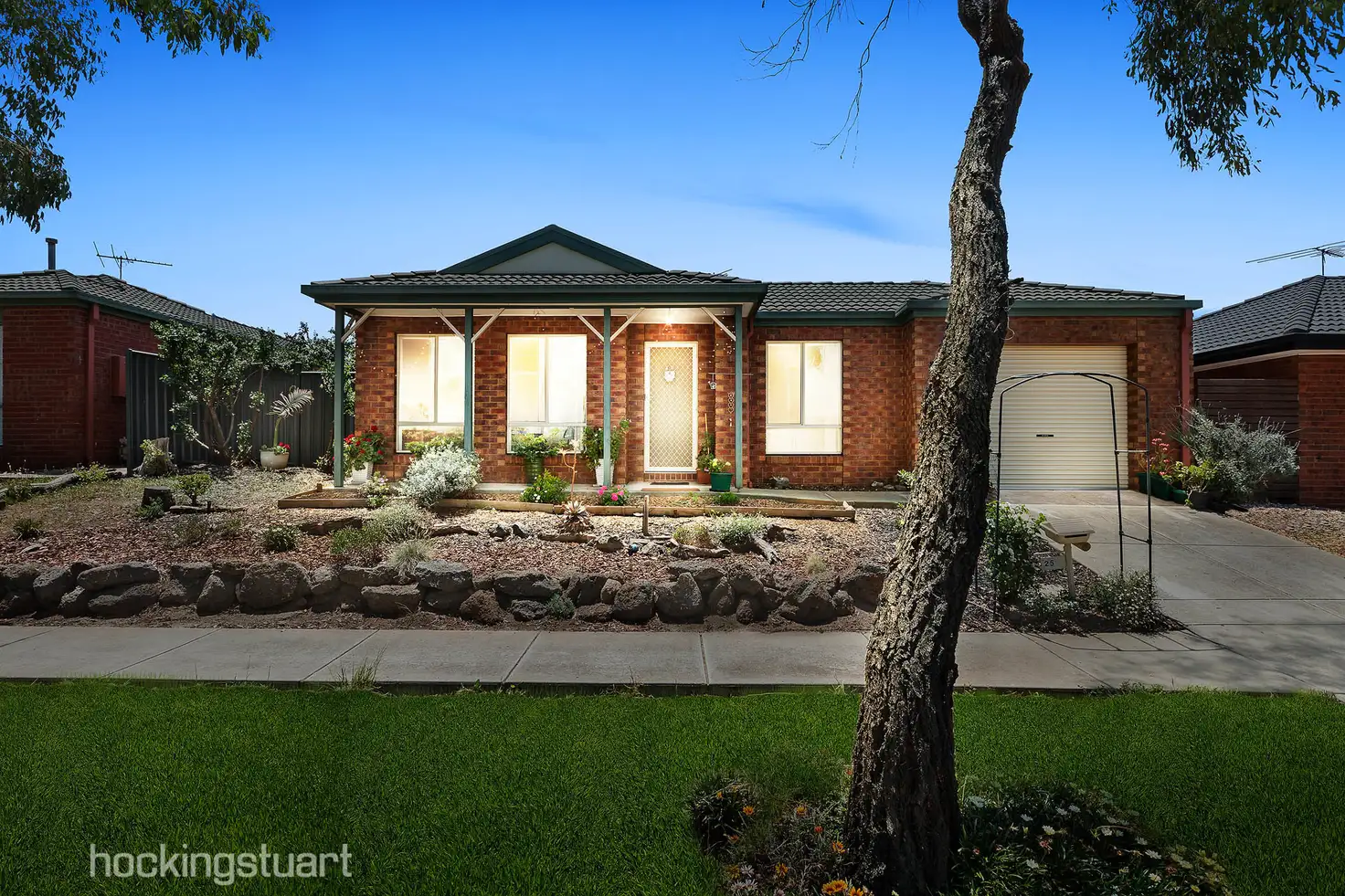 Main view of Homely house listing, 25 Mundi Crescent, Manor Lakes VIC 3024