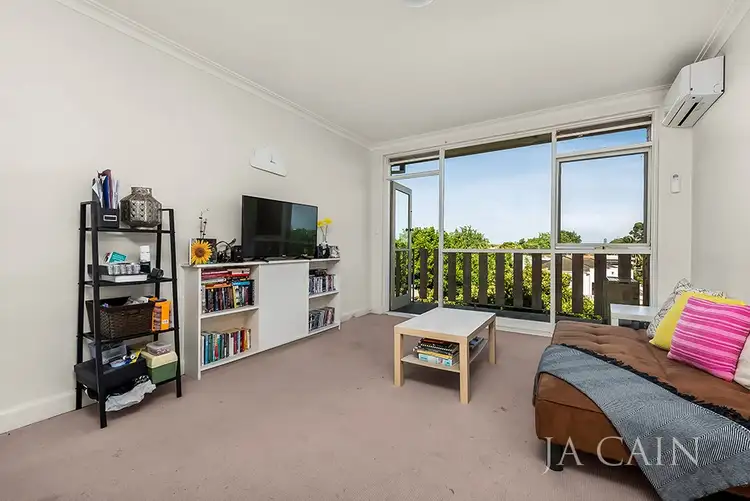 Third view of Homely apartment listing, 6/50 Leura Grove, Hawthorn East VIC 3123