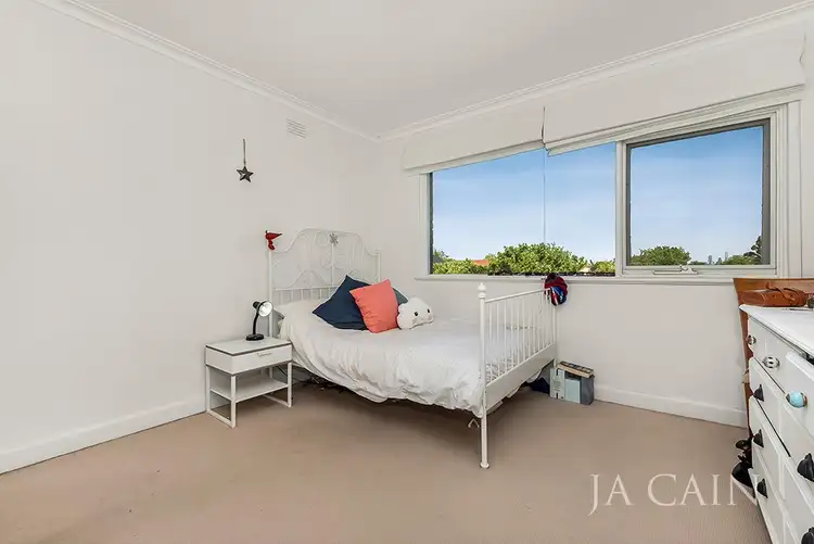 Fifth view of Homely apartment listing, 6/50 Leura Grove, Hawthorn East VIC 3123