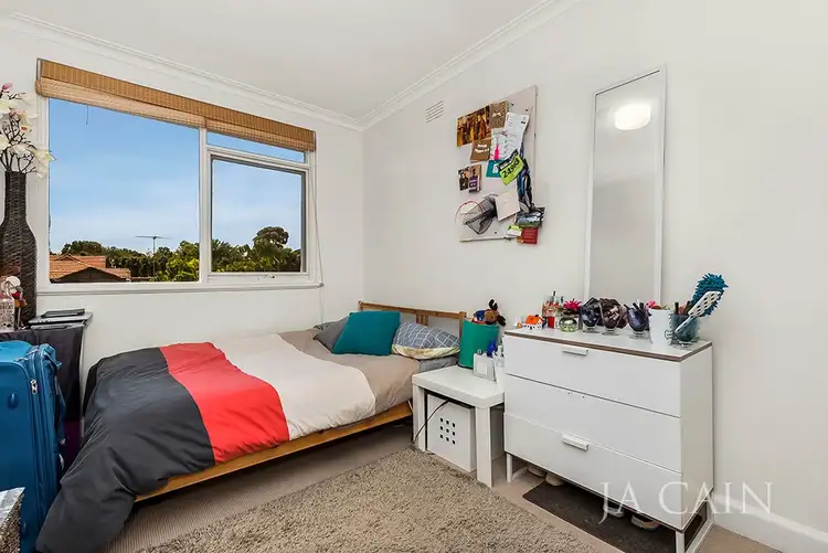 Sixth view of Homely apartment listing, 6/50 Leura Grove, Hawthorn East VIC 3123