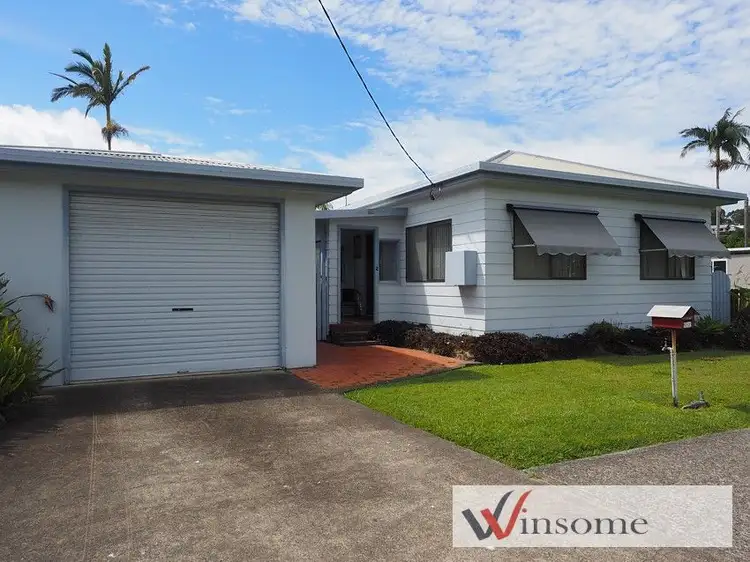 2 Baker Drive, Crescent Head NSW 2440
