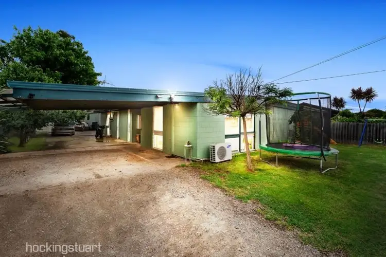 36 Mitchell Road, Melton South VIC 3338