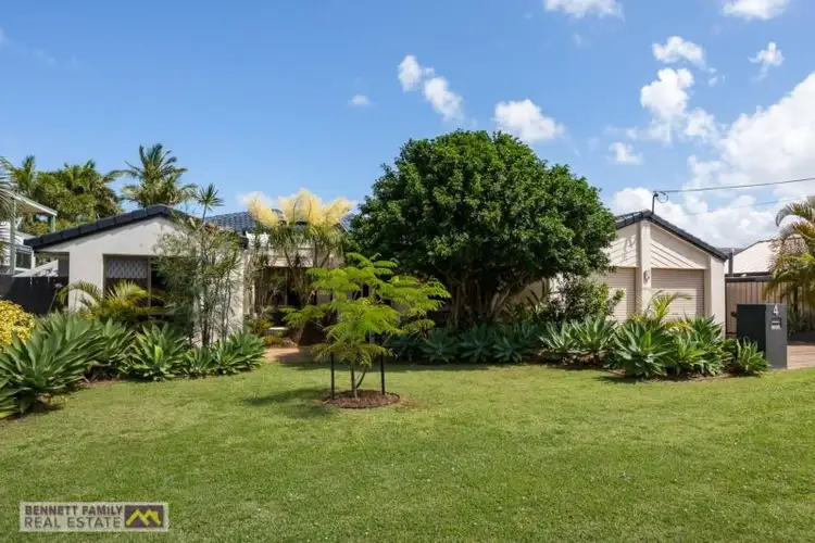 4 Anthony Street, Victoria Point QLD 4165