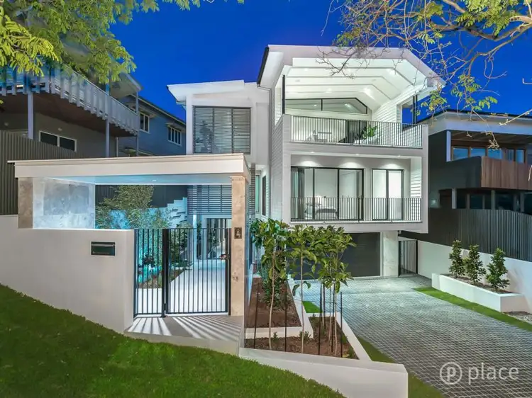 7 Wentworth Parade, Balmoral QLD 4171