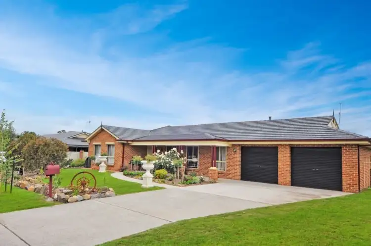 1 Ussher Crescent, Windradyne NSW 2795
