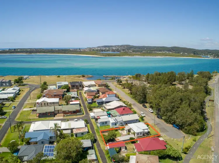 4 Park Parade, Blacksmiths NSW 2281