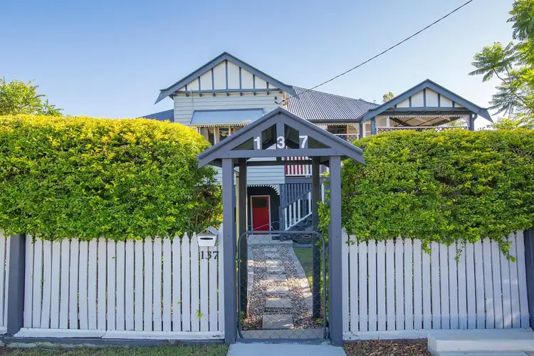 137 Blackstone Road, Silkstone QLD 4304