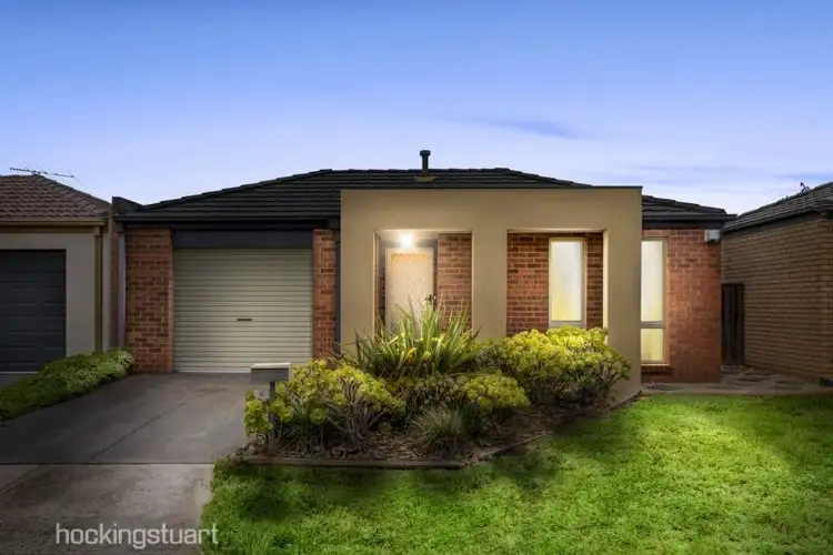 4 Tandara Circuit, Melton West VIC 3337