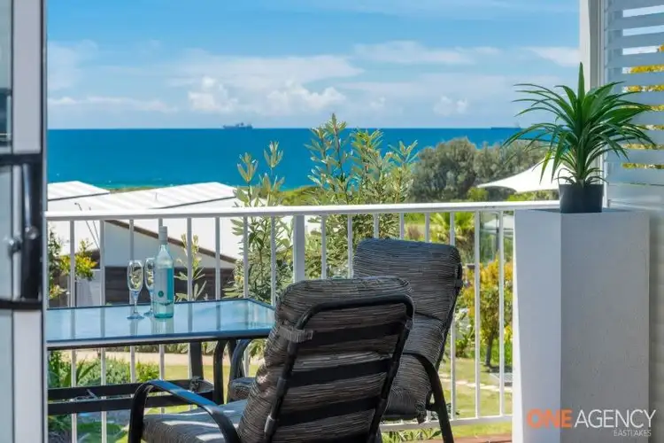 Villa 16 Beachside Drive, Caves Beach NSW 2281