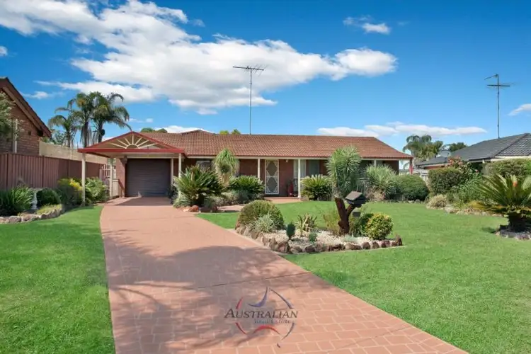 13 Clyde Avenue, St Clair NSW 2759