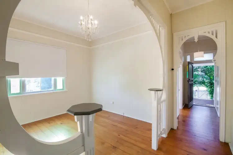 89A South Station Road, Silkstone QLD 4304