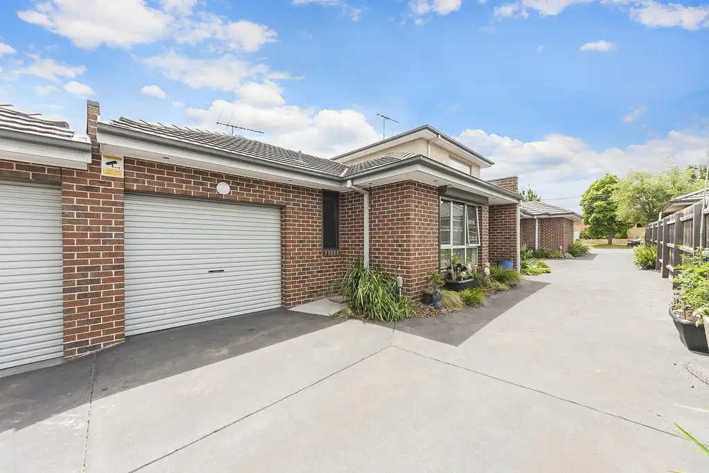 Main view of Homely unit listing, 3/33 Ashley Street, Reservoir VIC 3073