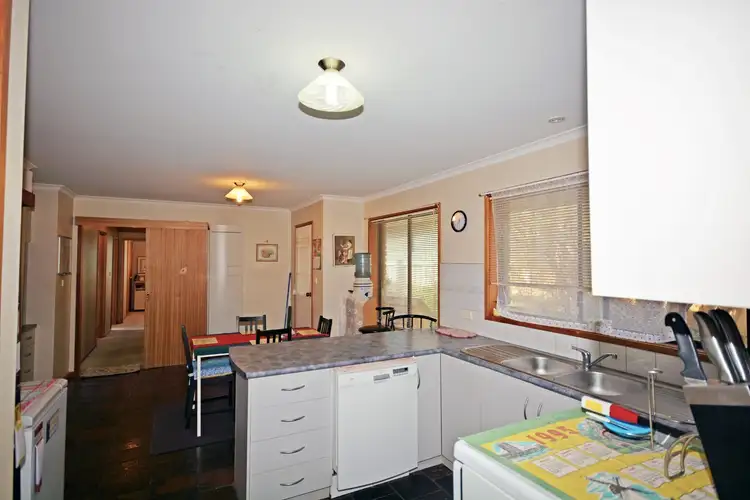 Sixth view of Homely house listing, 8 Admella Court, Portland VIC 3305