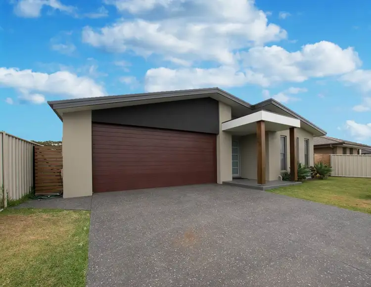 17 Massie Crescent, Tuncurry NSW 2428