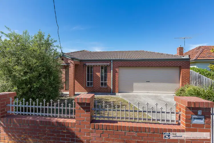 1/204 Civic Parade, Altona VIC 3018