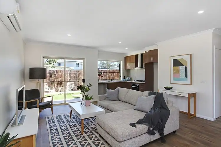 2/5 Allen Street, Laverton VIC 3028