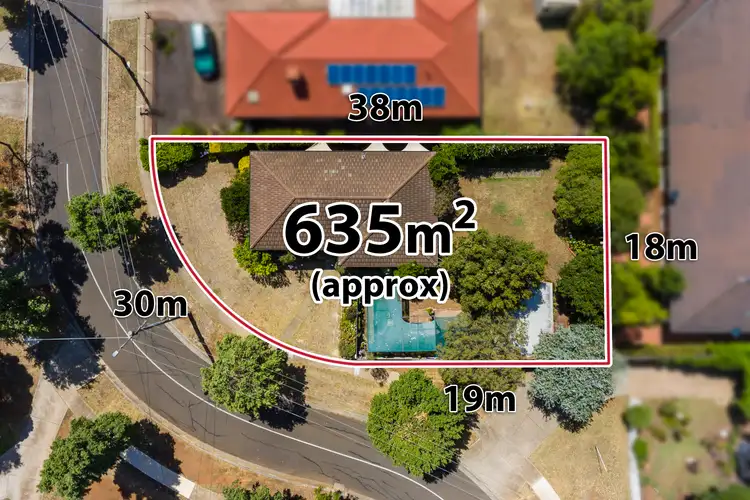 21 Kurrajong Crescent, Melton South VIC 3338