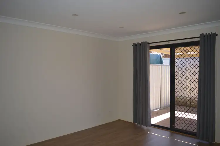 Fourth view of Homely unit listing, 2 & 3/304 Maitland Road, Cessnock NSW 2325