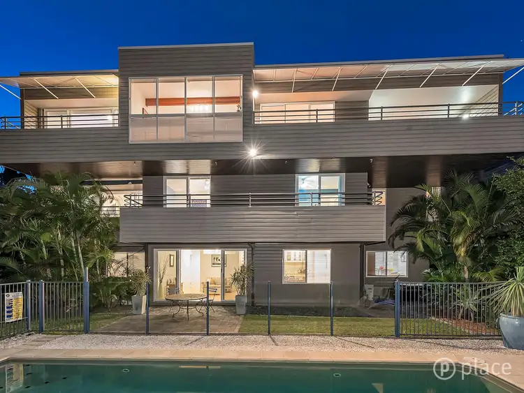 9 Hakea Cres, Chapel Hill QLD 4069
