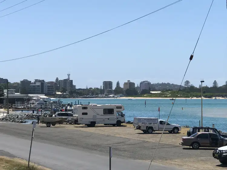 Sixth view of Homely unit listing, 9/9 Point Road, Tuncurry NSW 2428