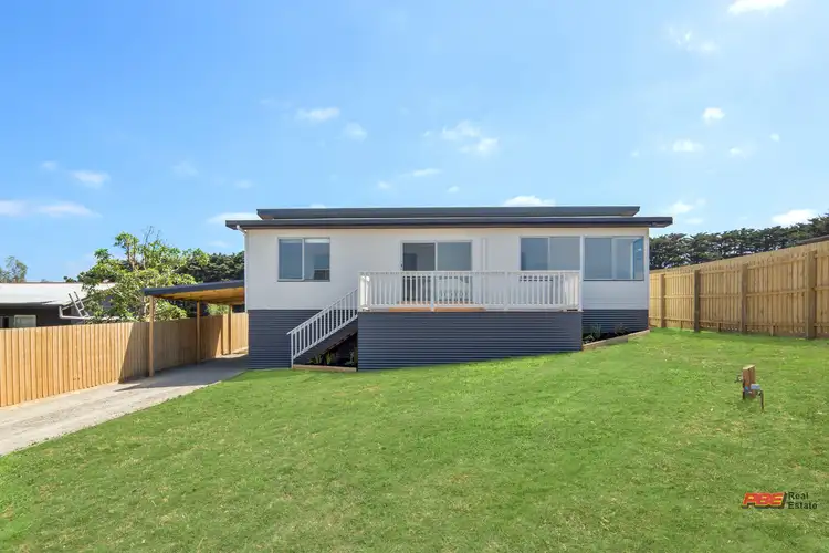 17 Hillcrest Ave, Kilcunda VIC 3995