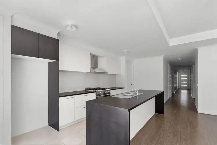 Second view of Homely house listing, 7 Albert Circuit, Pakenham VIC 3810