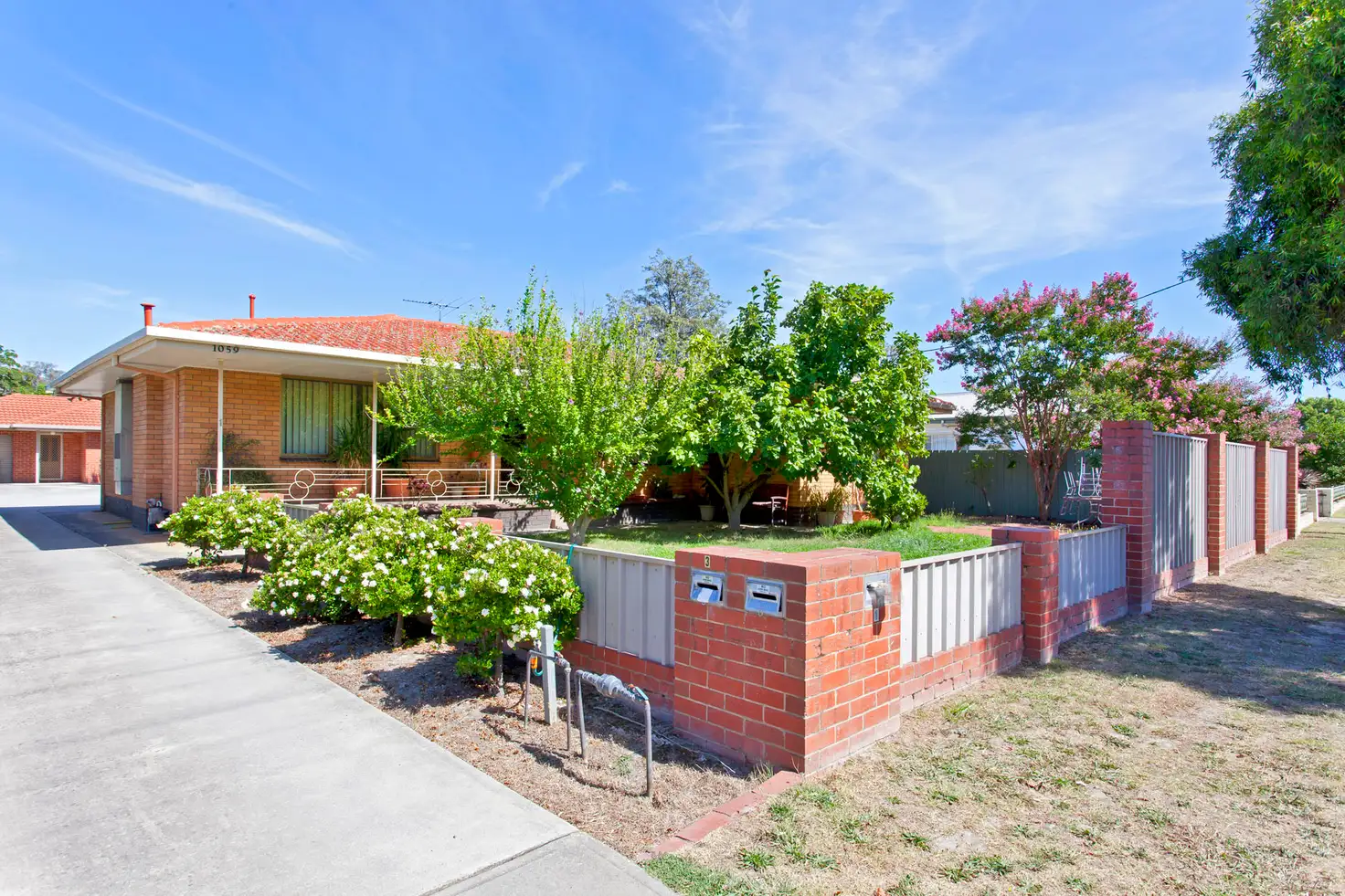 Main view of Homely townhouse listing, 1/1059 Calimo Street, North Albury NSW 2640