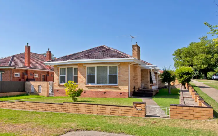 597 Poole Street, Albury NSW 2640