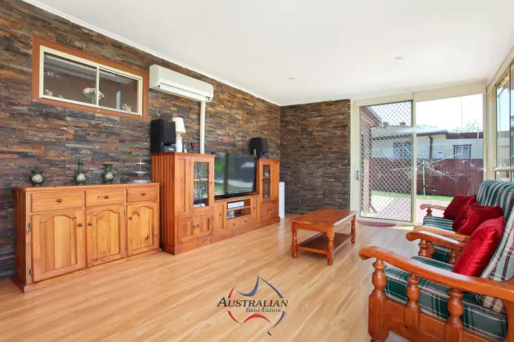 1 Denzil Avenue, St Clair NSW 2759