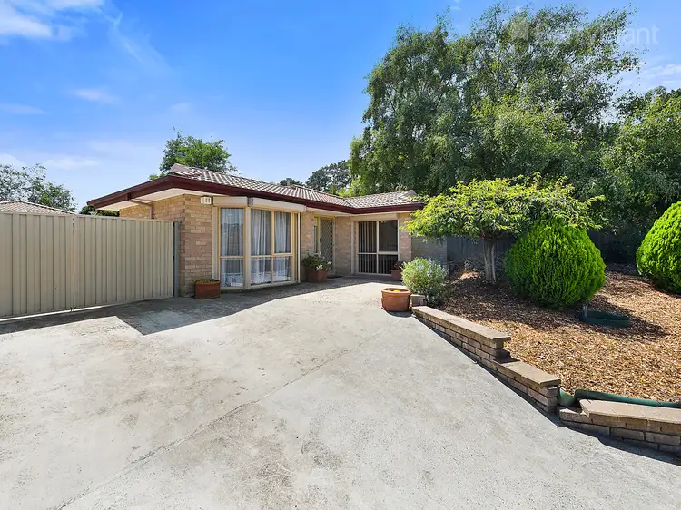 11 Jodie Place, Kilsyth South VIC 3137