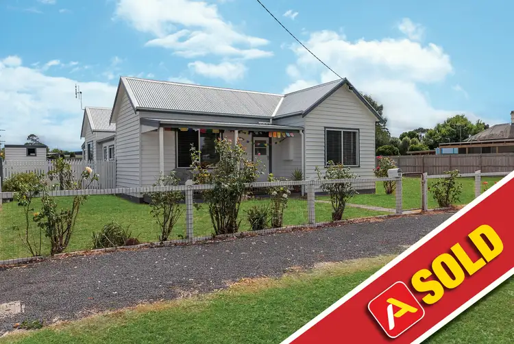 16 Mt Clay Road, Heywood VIC 3304