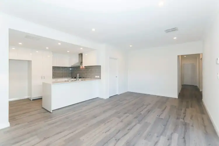 23B Valentine Avenue