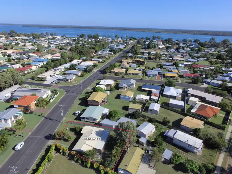 39 Ross Street, Burrum Heads QLD 4659