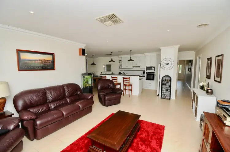Seventh view of Homely house listing, 2 Milnes Creek Drive, Wangaratta VIC 3677