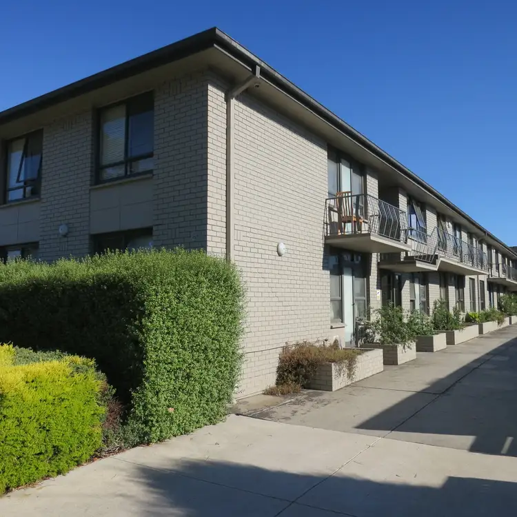 2/68 Kororoit Creek Road, Williamstown VIC 3016