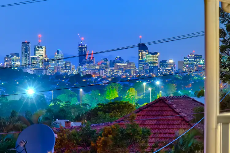 7 Wilgarning Street, Stafford Heights QLD 4053