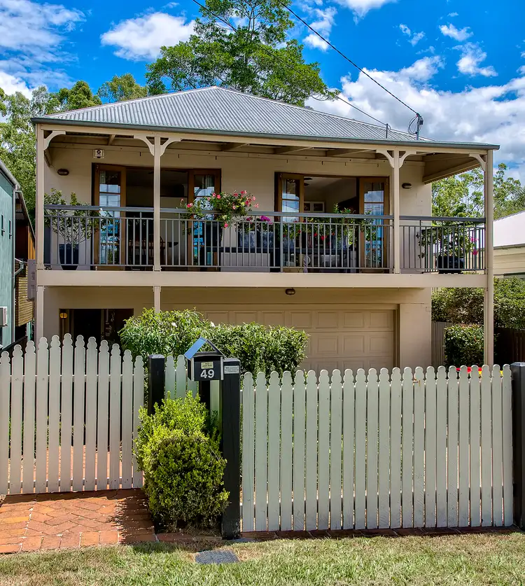 49 Sixth Avenue, Bardon QLD 4065