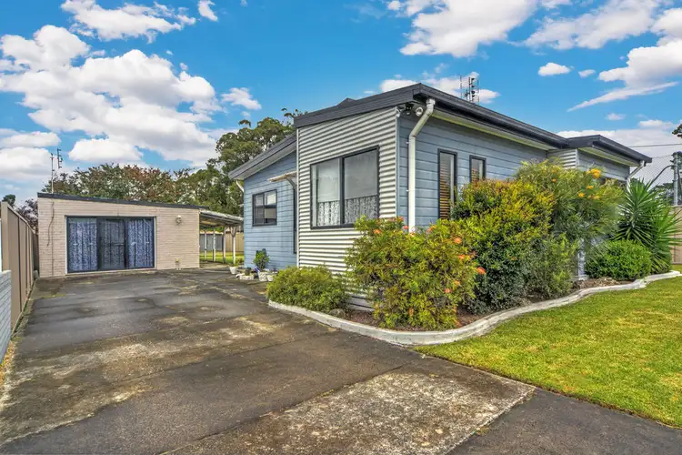 16 South Street, Greenwell Point NSW 2540