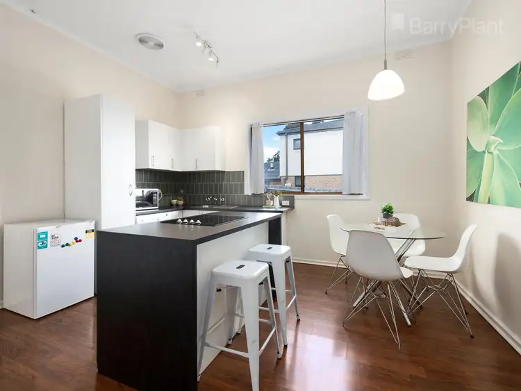 Second view of Homely unit listing, 1/186 Dorset Road, Boronia VIC 3155
