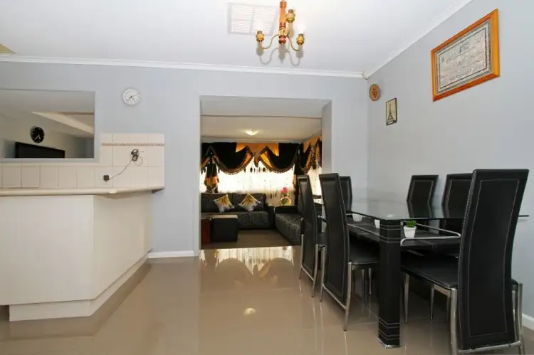 Fifth view of Homely house listing, 11 Victor Court, Lalor VIC 3075