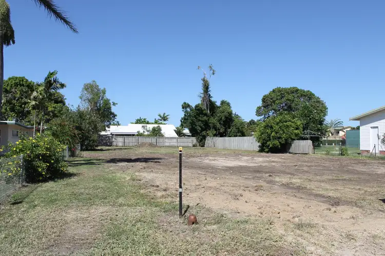 10 Marshall Street, Bowen QLD 4805