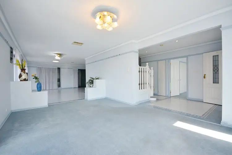 Fifth view of Homely house listing, 15 Maclaren Court, Greenvale VIC 3059