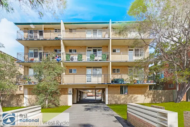 29/4 Bank Street, Meadowbank NSW 2114
