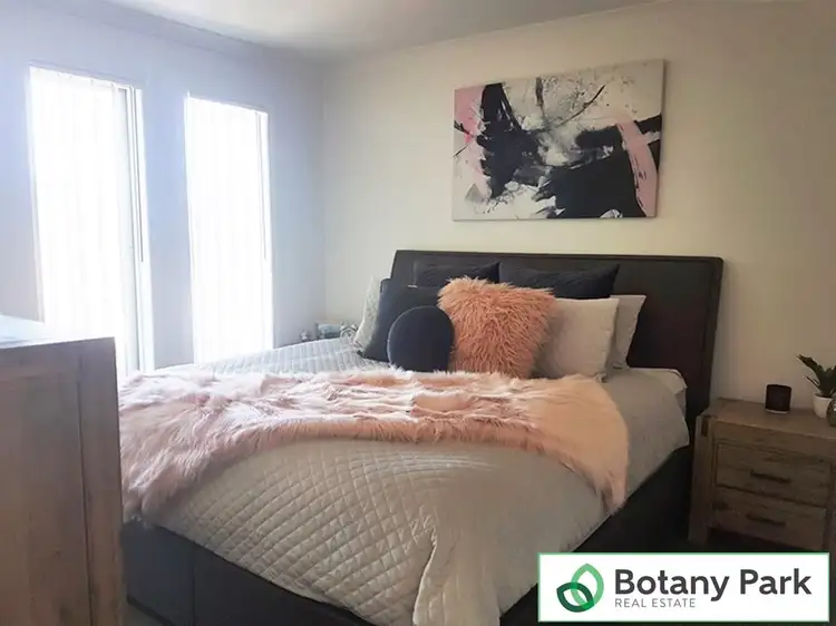Fifth view of Homely unit listing, 10 Blackburn Mews, Langwarrin VIC 3910